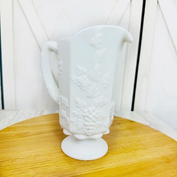 Westmoreland Vintage Grapes and Leave 9 Panel Milk Glass Pitcher White - Picture 1 of 11